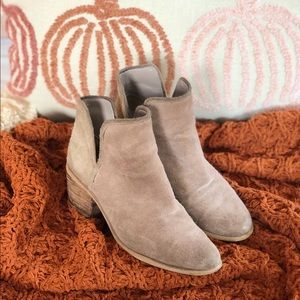 Nordstrom BP Barris Block Heel Suede Booties